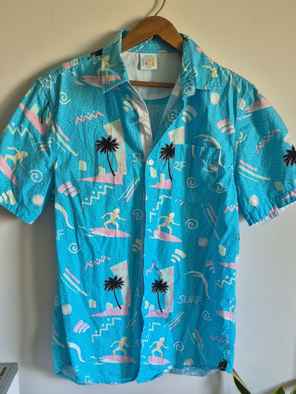 Urban Heritage Turquoise Surf Print Short-Sleeve Button-Down Shirt